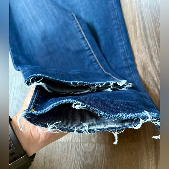 Seven Jeans Women’s Size 10 Tower Crop – RN 109890 - Picture 4 of 11